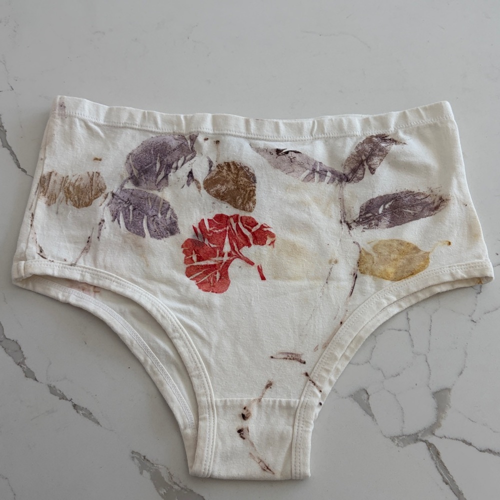 One of a kind plant dyed cotton Set, size L - Picture 8 of 10